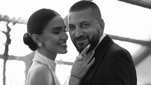 Cum l-a filmat Adelina Pestrițu pe soțul ei, Virgil Steblea, &icirc;n timp ce vedeta se recuperează după operație! C&acirc;ți bărbați ar face asta soțiilor lor