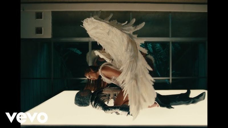 VIDEOCLIP: Anitta - Romeo