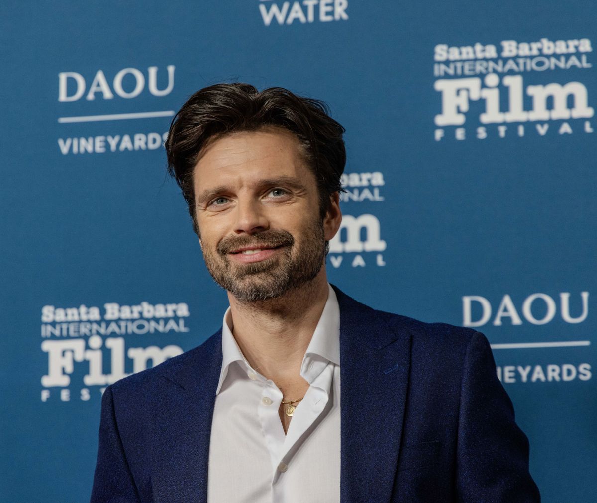 Sebastian Stan a vorbit în română la Festivalul de Film de la Santa Barbara. Actorul, avertizat ca "The Apprentice" nu va câştiga niciun premiu
