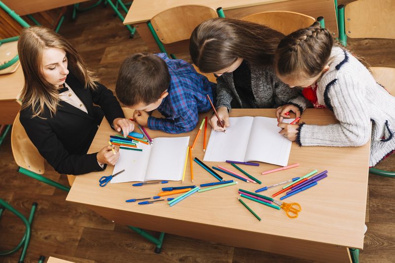 Când se depun cererile pentru înscrierea la clasa pregătitoare în 2025