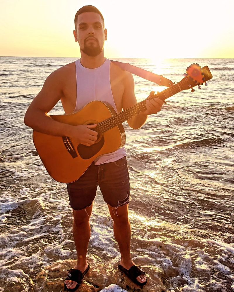 El este artistul ucrainean care și-a ucis iubita și a încercat să se sinucidă la metrou 