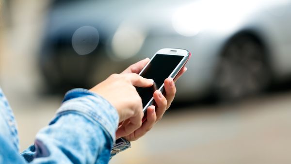 Se schimbă RCA-ul &icirc;n 2025: va fi stocat &icirc;n telefonul tău mobil, EXCLUSIV online. C&acirc;nd apare pe piață