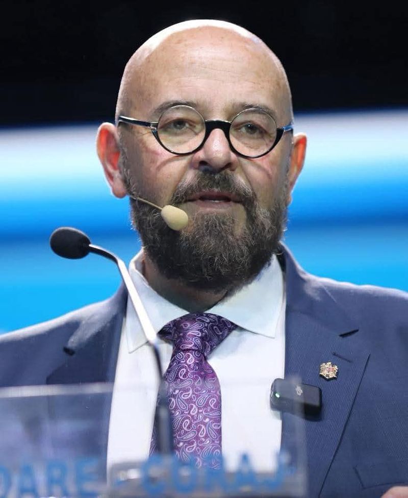  Cristian Popescu Piedone