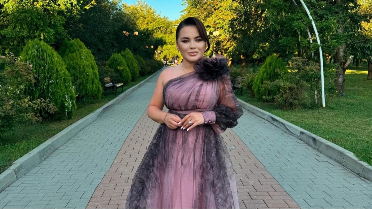  Carmen de la Sălciua