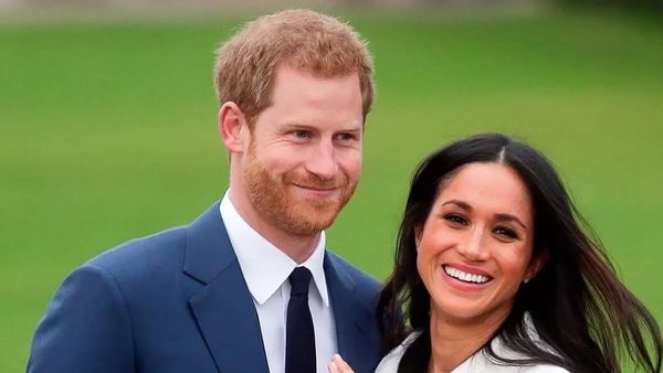 Prințul Harry, umilit de un fost servitor: "I-ar lua și două săptămâni să își pună pantalonii pe el"