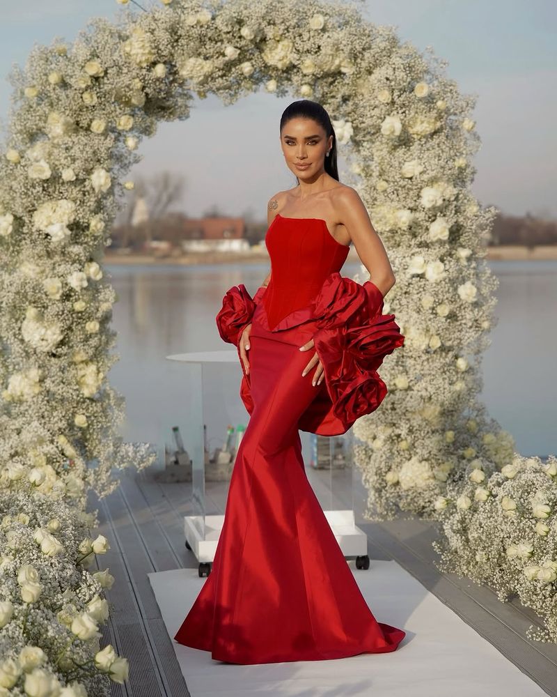 Adelina Pestriță a decis să își scoată tatuajele 