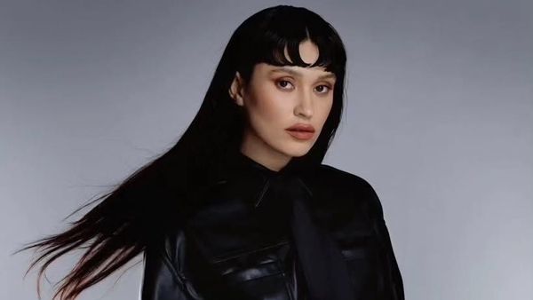 Despre cine ar fi scris, de fapt, Irina Rimes piesa „Să nu uiți cât te-am iubit”: „Sunt într-o relație fericită de ceva timp și tot scriu piese triste”