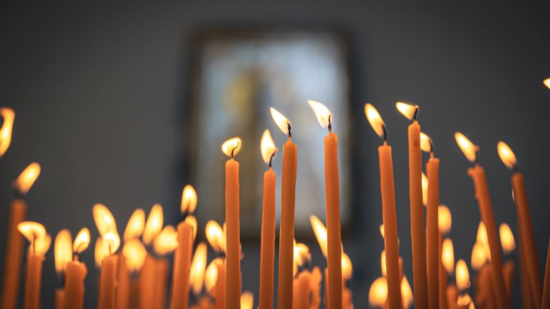 Moşii de iarnă 2025. Ce trebuie să ştie creștinii ORTODOCȘI despre S&acirc;mbăta Morţilor