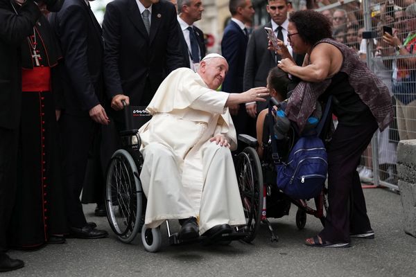 REUTERS, anunt de ultimă oră &icirc;n legătură cu Papa Francisc! Ce se &icirc;nt&acirc;mplă cu Suveranul Pontif? Angajamentele sale din weekend au fost anulate
