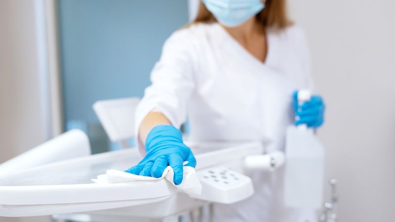 Inovația care schimbă zâmbete – Tehnologiile moderne în protetica dentară