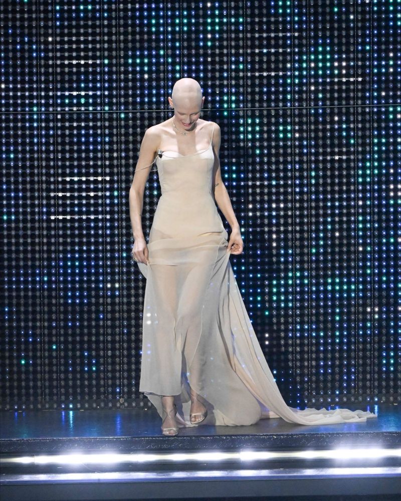 Bianca Balti a emoționat publicul de la Sanremo cu mesajul său despre lupta cu cancerul