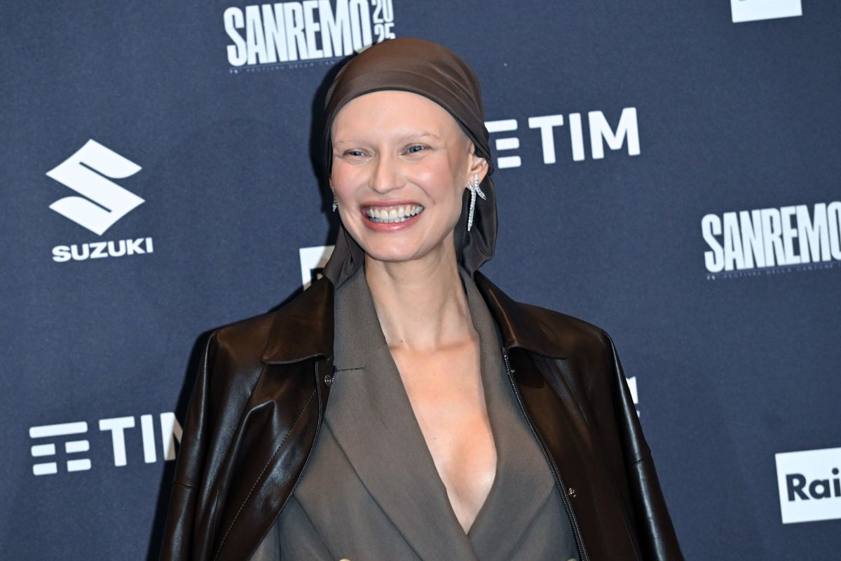 Bianca Balti, apariție impresionantă la Sanremo 2025