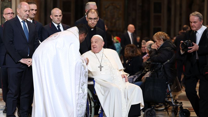 Cutremur la Vatican! Nostradamus a prezis sf&acirc;rșitul Papei Francisc și o criză fără precedent