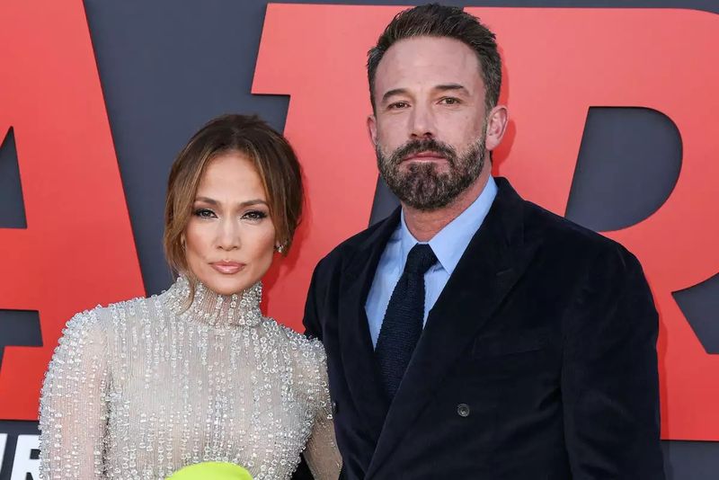 Jennifer Lopez şi Ben Affleck sunt oficial divorţaţi