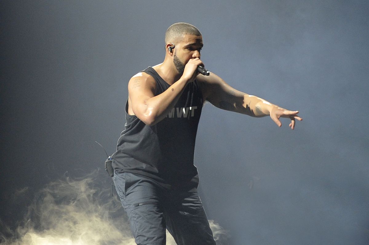 Drake, gest pentru o fana din mosh pit