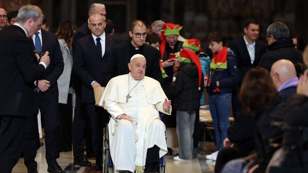 Anunțul de la Vatican care zguduie scena mondială! Papa Francisc, în stare critică dupa ce a fost diagnosticat cu insuficiență renală