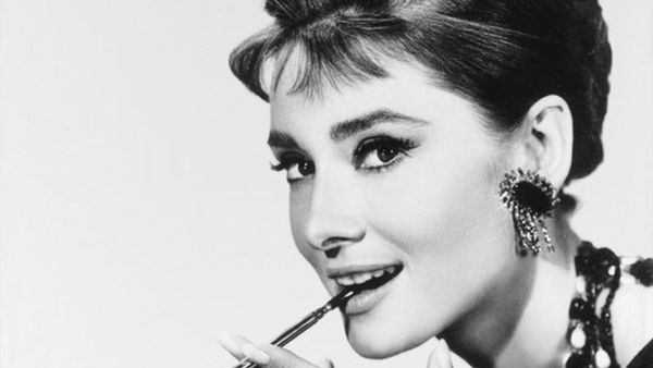 Fumul greu al trecutului: Descoperă cum generațiile de ieri au devenit victime ale dependenței de nicotină