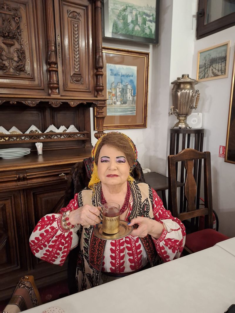 Saveta Bogdan plătește o avere pe întreținere