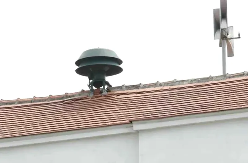 Sirenele răsună în toată țara