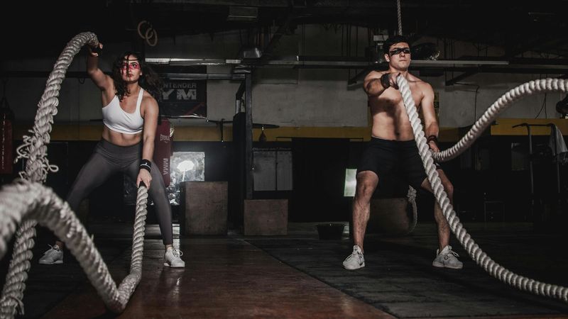 Planul ideal pentru a combina exercițiile cardio cu un antrenament de forță