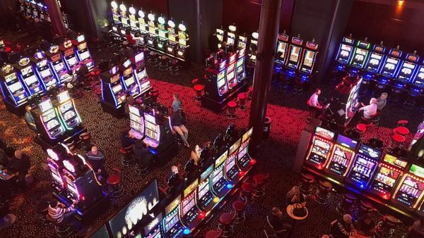 Nu, cazinourile nu pompează oxigen pentru a menține jucătorii atenți și concentrați!