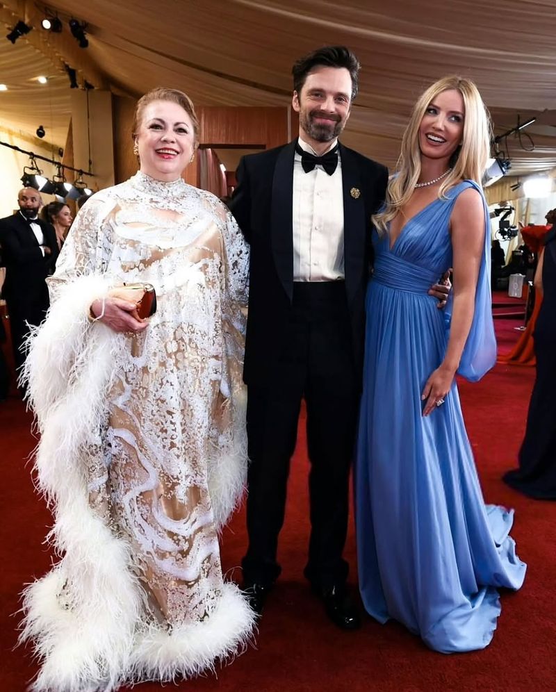 Cum și-au făcut apariția Sebastian Stan, mama și iubita lui la gala Premiilor Oscar? 