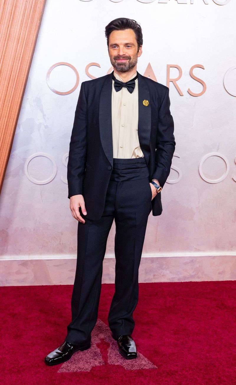 Sebastian Stan a strălucit pe covorul roșu de la gala Premiilor Oscar 