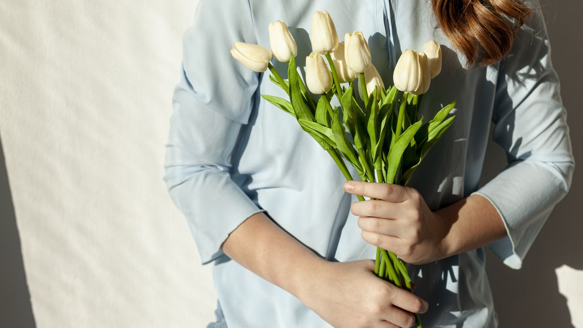 Angajatele pot primi vouchere cadou de 8 Martie 