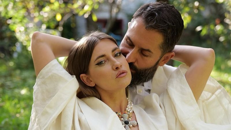 Iulia Albu, primele declarații după despărțirea de Mike! Cei doi nu ar mai forma un cuplu de 3 luni: &bdquo;Am trăit momente frumoase, momente zbuciumate...&rdquo;