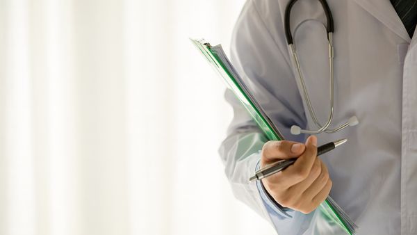 REZIDENȚIAT 2025. C&acirc;nd &icirc;ncep examenele de finalizare a stagiului de pregătire pentru medici, farmaciști și medici dentiști