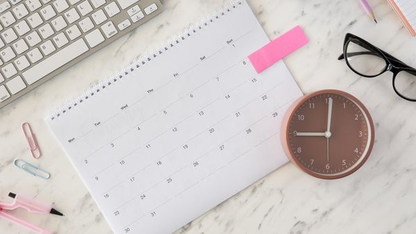 Câte zile libere au românii de 1 Mai 2025