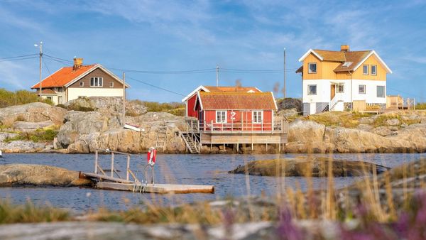 Ce oraș european vinde case cu prețul de un EURO? Care este condiția