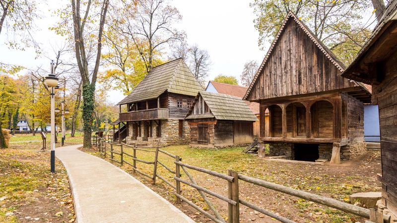 Cele mai frumoase și mai căutate muzee de etnografie din Rom&acirc;nia