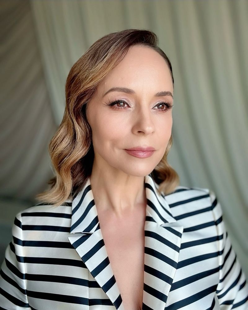 Andreea Marin, imaginea eleganței în campaniile TV și online 