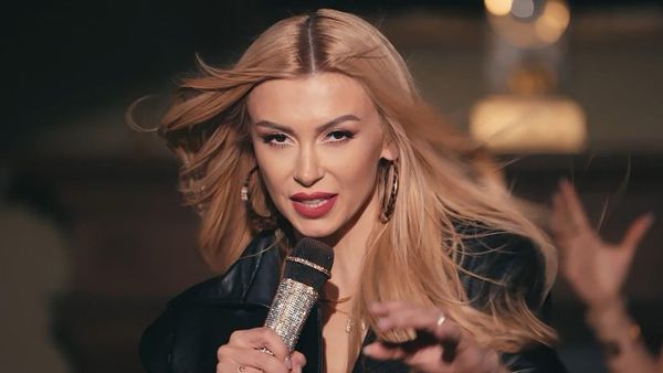 Așteptarea a luat sfârșit! Andreea Bălan a adus în playlist piesa "Azi sunt bine". Mesajul artistei: "Care e versul preferat?"