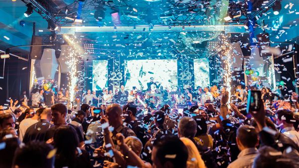 Ce faci &icirc;n weekend-ul 29-30 martie 2025 &icirc;n București! Lista concertelor și evenimentelor la care merită să mergi neapărat