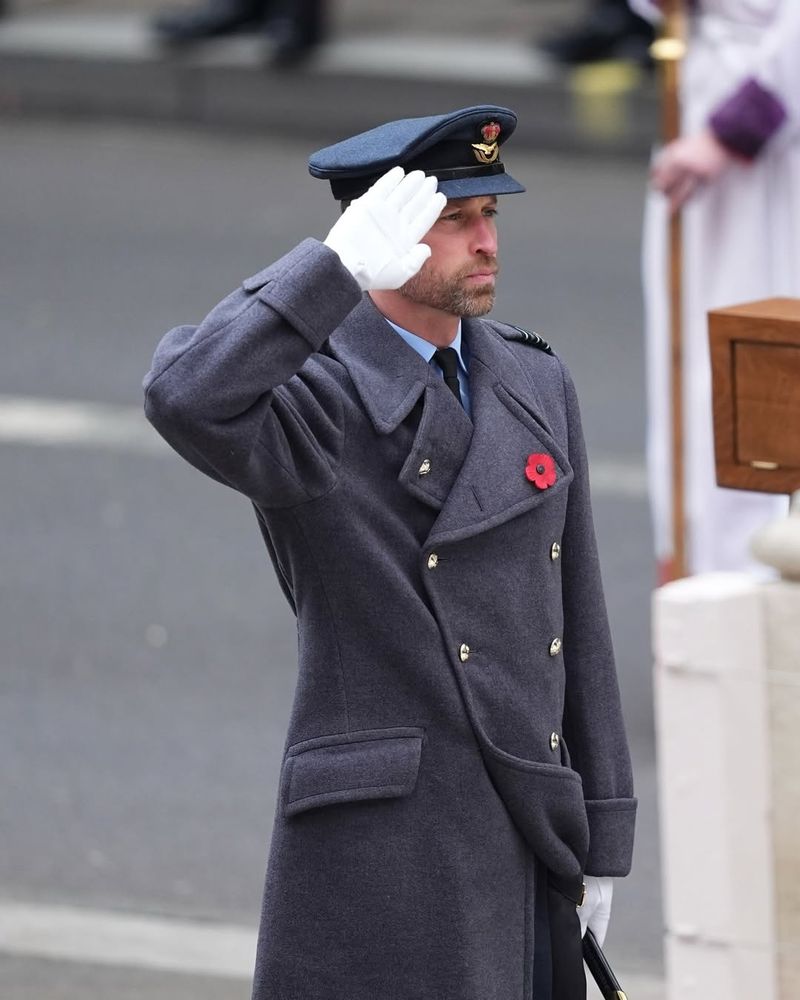 Prinții William și Harry suferă enorm după ce fostul lor bodyguard a murit la 77 de ani