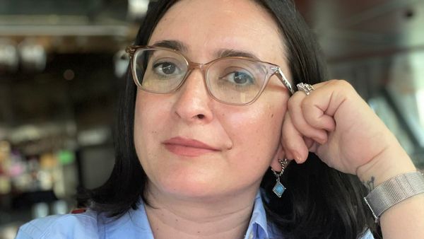 Fiica adoptivă a Andreei Mottram a premeditat crima. Ce a scris în jurnal i-a șocat chiar și pe anchetatori