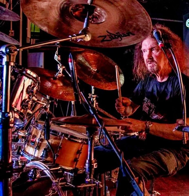 Toboșarul formației Judas Priest