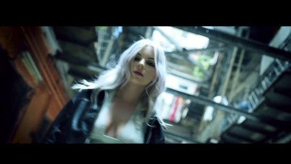 VIDEOCLIP: Delia Rus - Să mă ai 