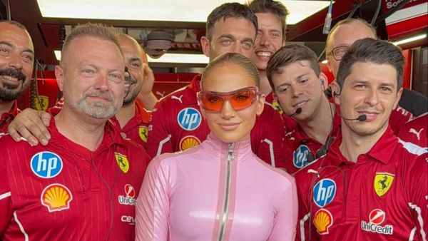 Jennifer Lopez, ținta ironiilor după apariția la cursa de Formula 1 din Arabia Saudită