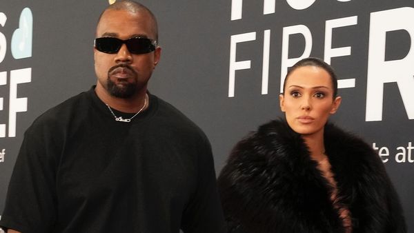Kanye West și Bianca Censori, din nou împreună? Cei doi au fost surprinși la cină în Spania