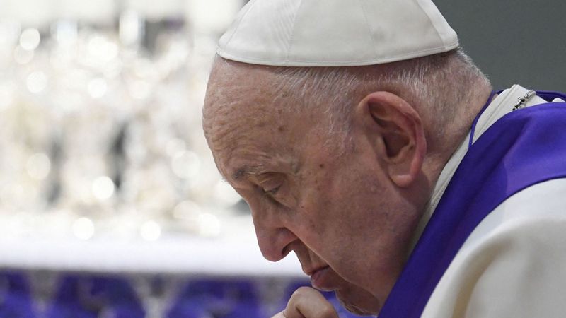C&acirc;nd va fi ales noul papă. Ce urmează după moartea Papei Francisc