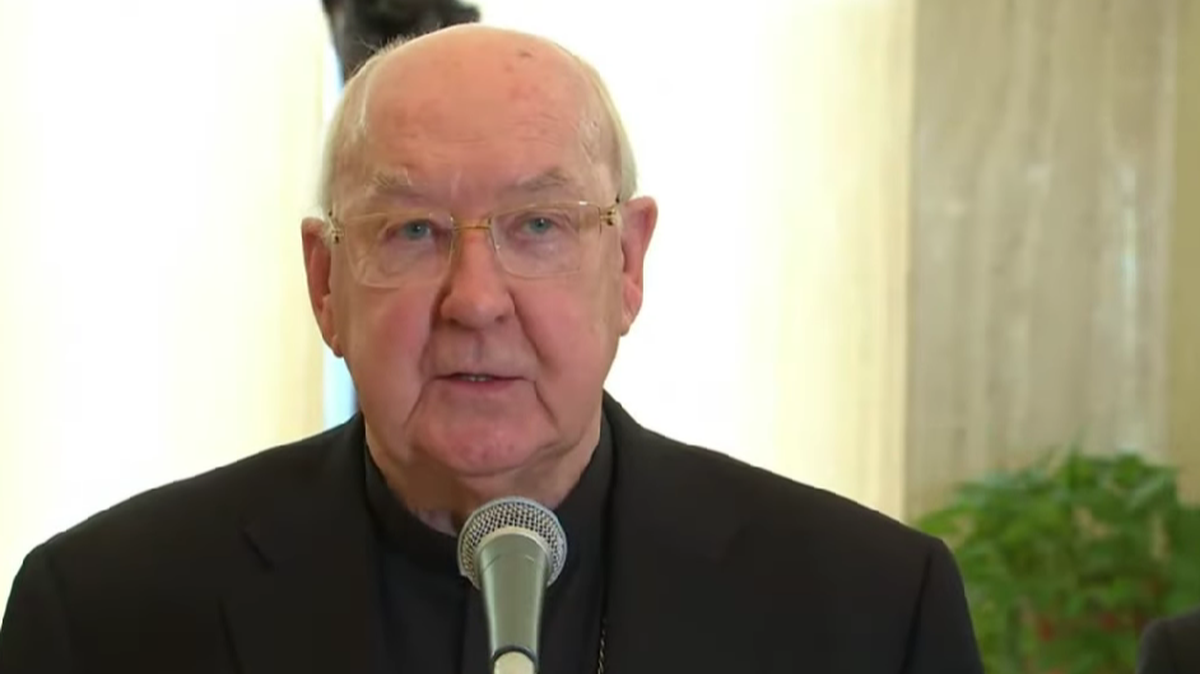 Cine este cardinalul Kevin Farrell? 