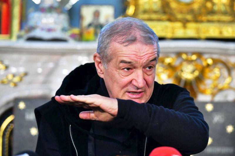Gigi Becali a ramas fara permis de conducere