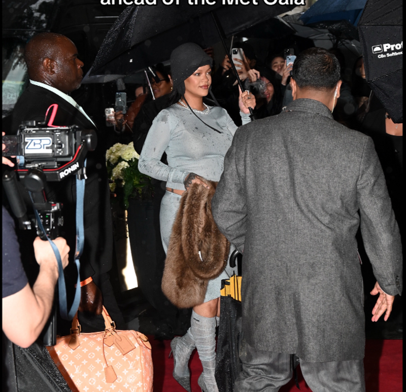 Rihanna va deveni mamă pentru a treia oară 