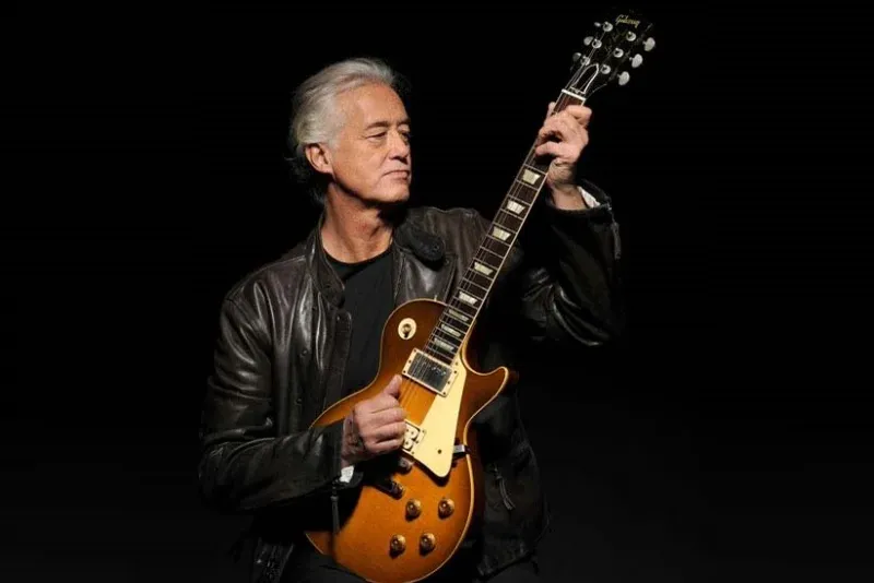 Jimmy Page, chitaristul trupei Led Zeppelin