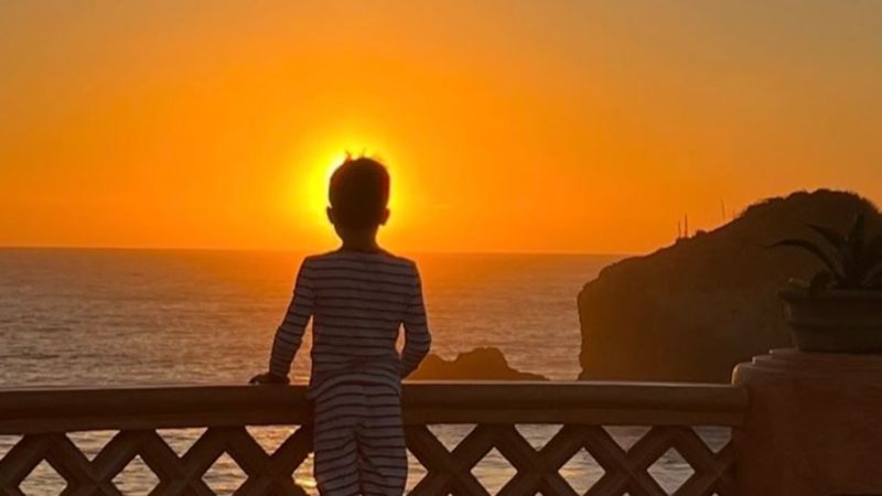 Fiul prințului Harry, Archie, a &icirc;mplinit 6 ani! Ce fotografie a postat Meghan Markle &icirc;n această zi specială: &bdquo;Fiul nostru. Soarele nostru&rdquo;