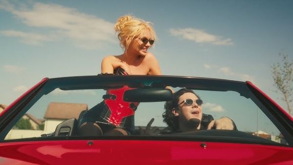 Alexandra Stan colaborează pentru prima dată cu Adi. Iata cum sună piesa "Aer"