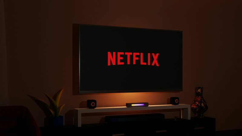 Netflix anunță schimbări majore pe platformă! Lista celor mai așteptate filme și seriale care se lansează &icirc;n mai 2025